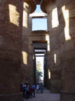 D4_KarnakHypoStyleHall.jpg (301949 bytes)