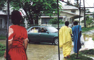 FloodAtWeddingHouse.JPG (138199 bytes)