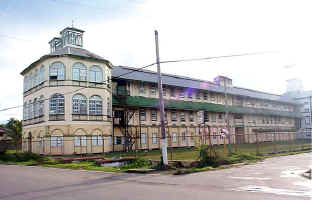 NewAmsterdamHospital.JPG (96342 bytes)